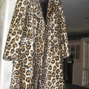 Vintage Cheetah fur coat  1960's  mint sz. medium